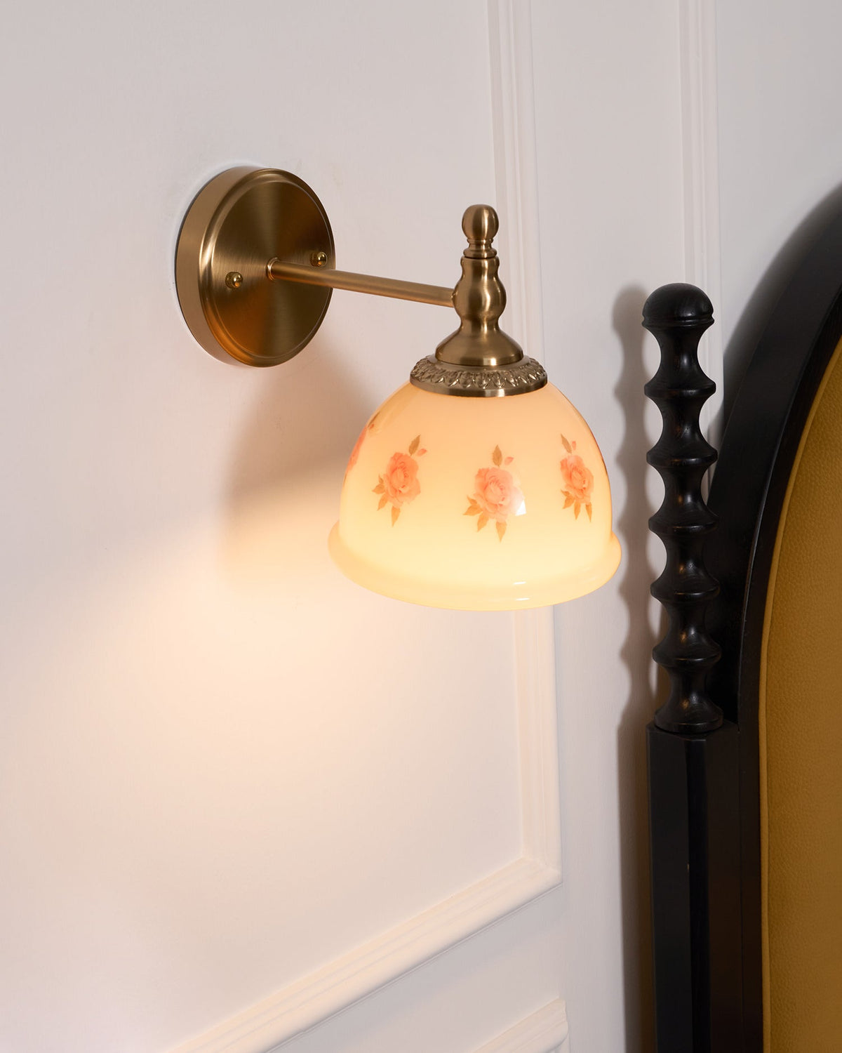 Mishya Floral Wall Lamp-Neutral Decor