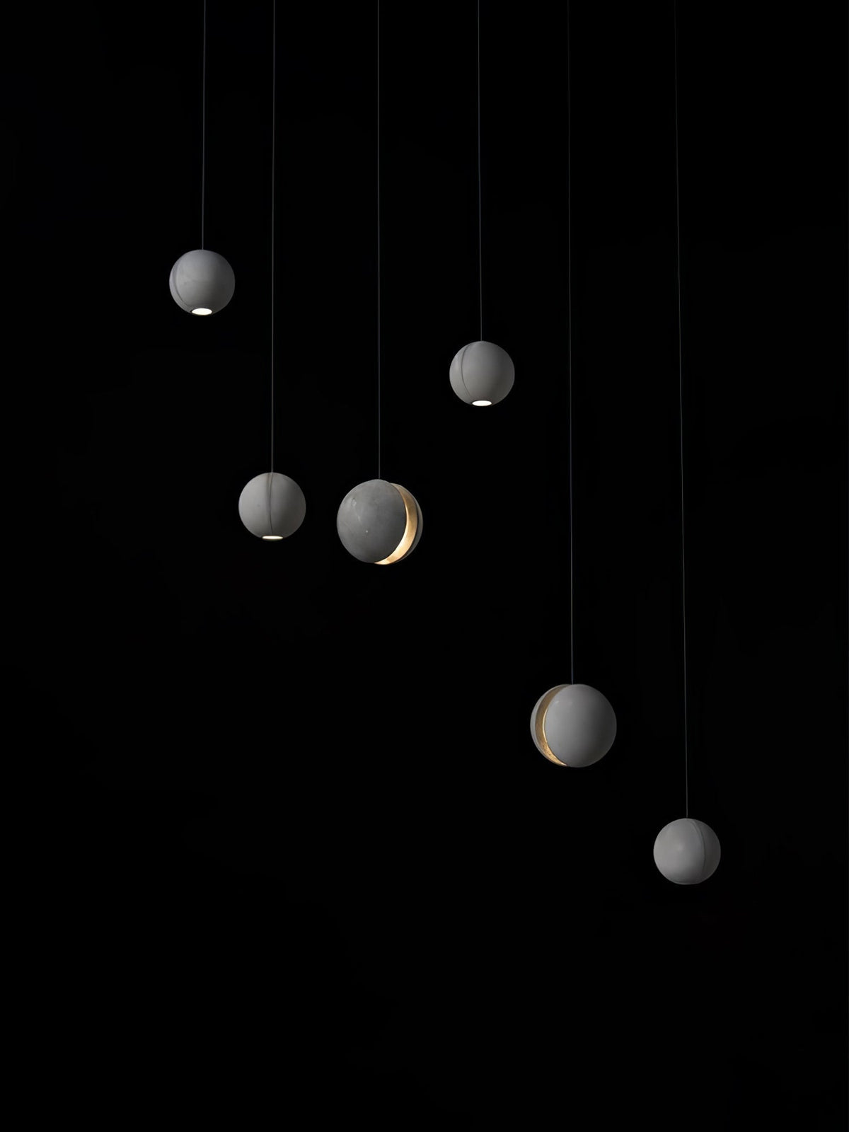Finnetta Suspension Sphère en Béton Lune Minimaliste