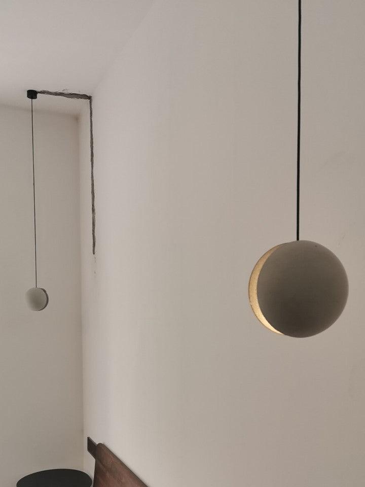 Finnetta Suspension Sphère en Béton Lune Minimaliste