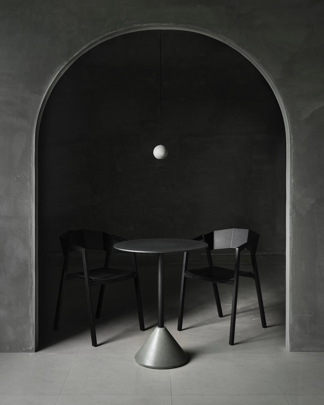 Finnetta Suspension Sphère en Béton Lune Minimaliste