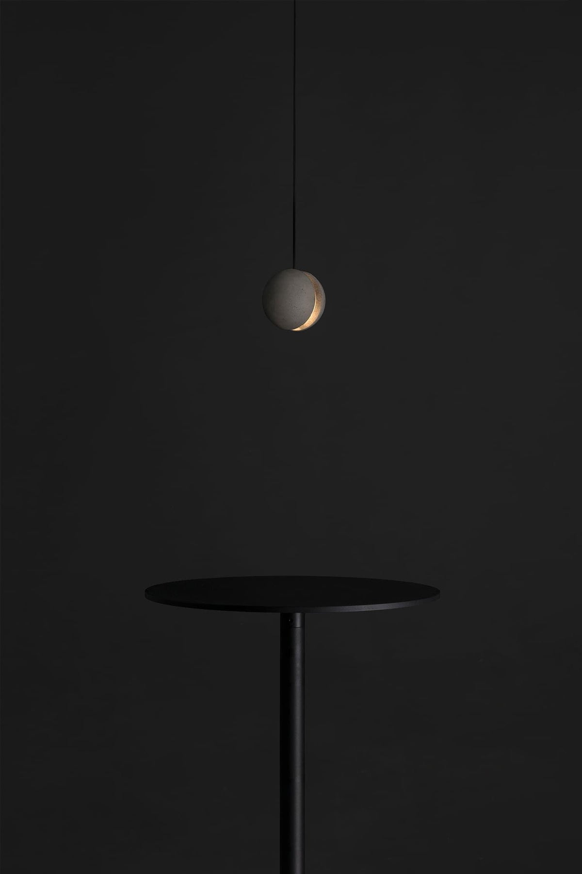Finnetta Suspension Sphère en Béton Lune Minimaliste