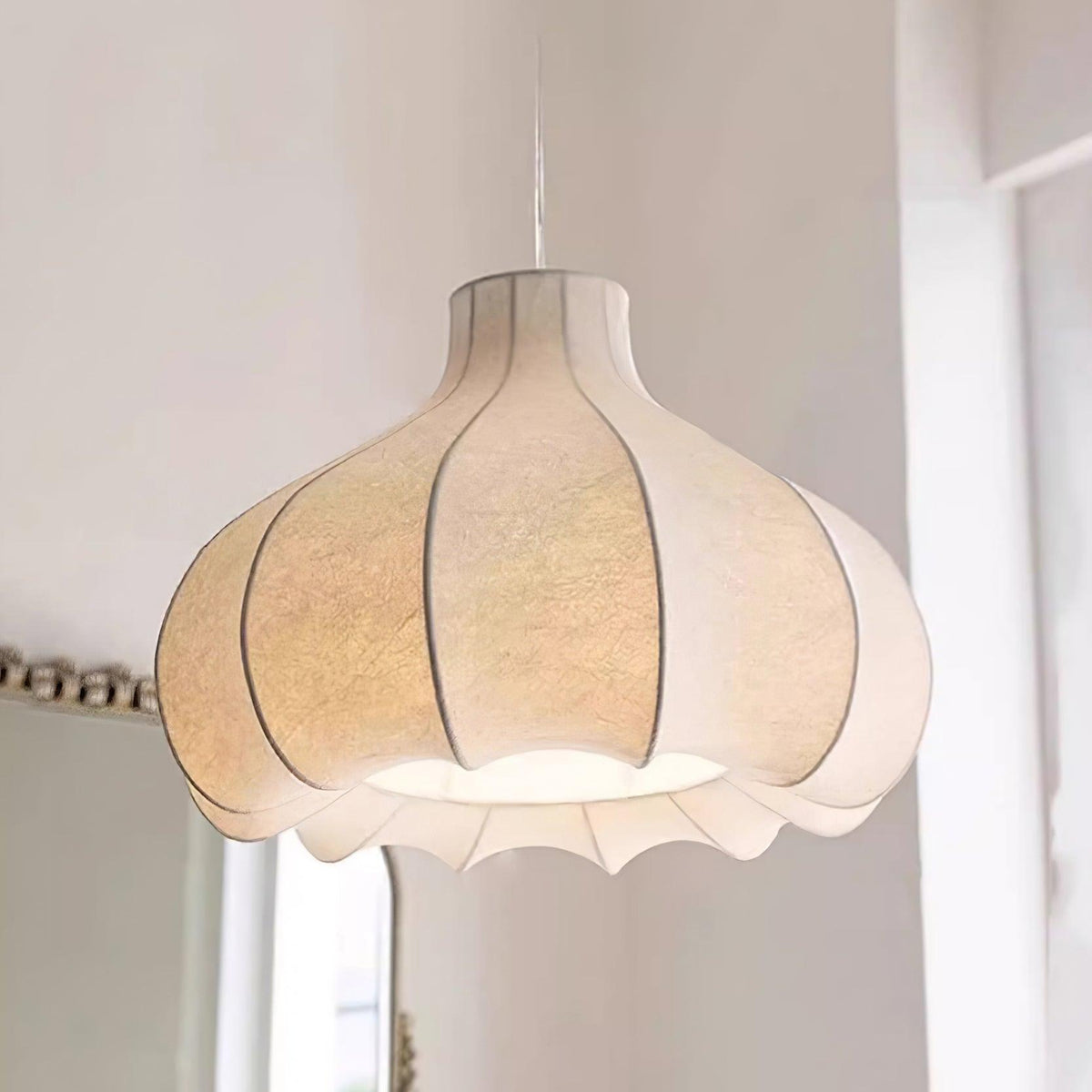 Pendant Light Silky Pleated Silk Shade White-Neutral Decor