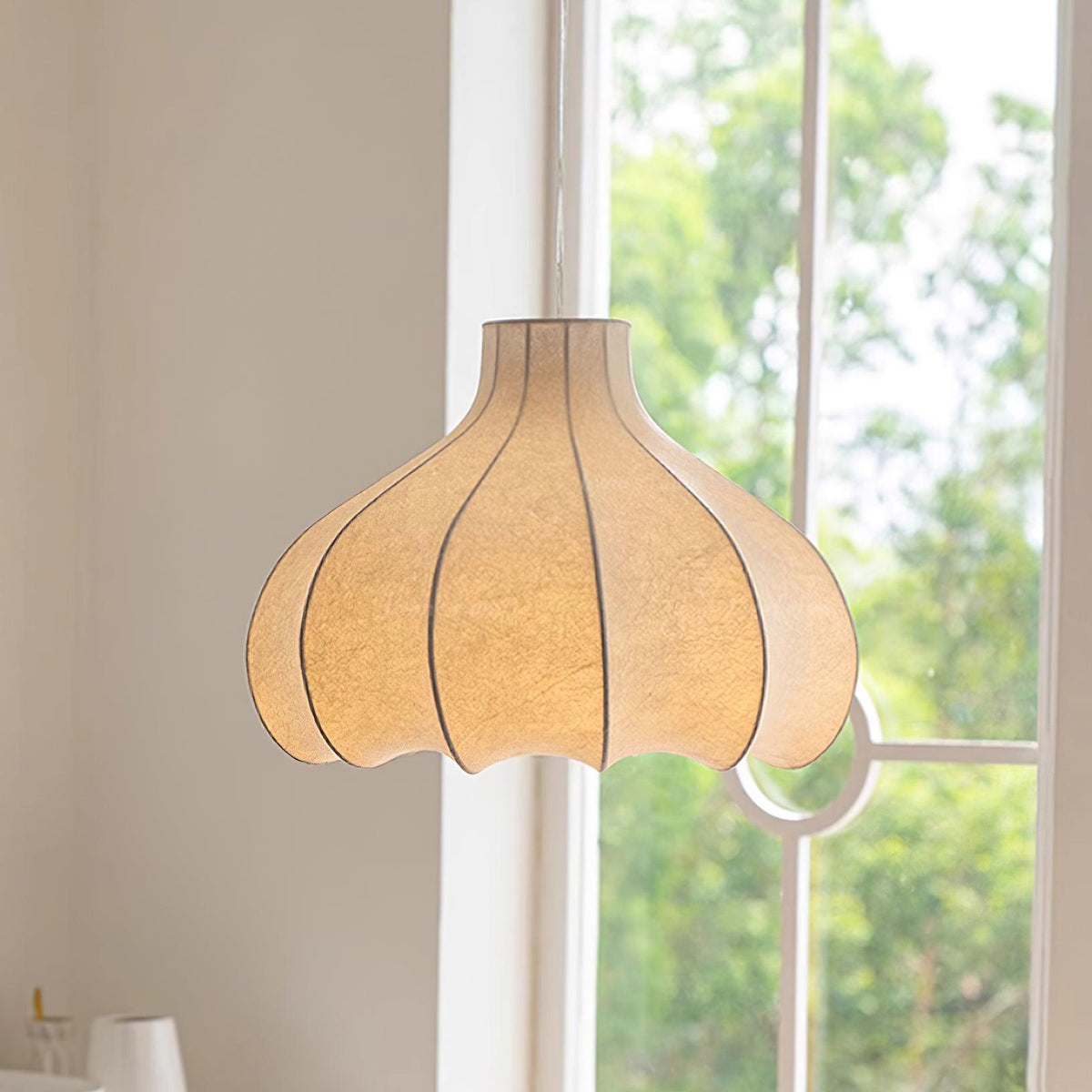 Pendant Light Silky Pleated Silk Shade White-Neutral Decor