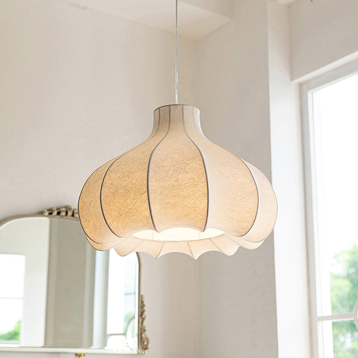 Pendant Light Silky Pleated Silk Shade White-Neutral Decor