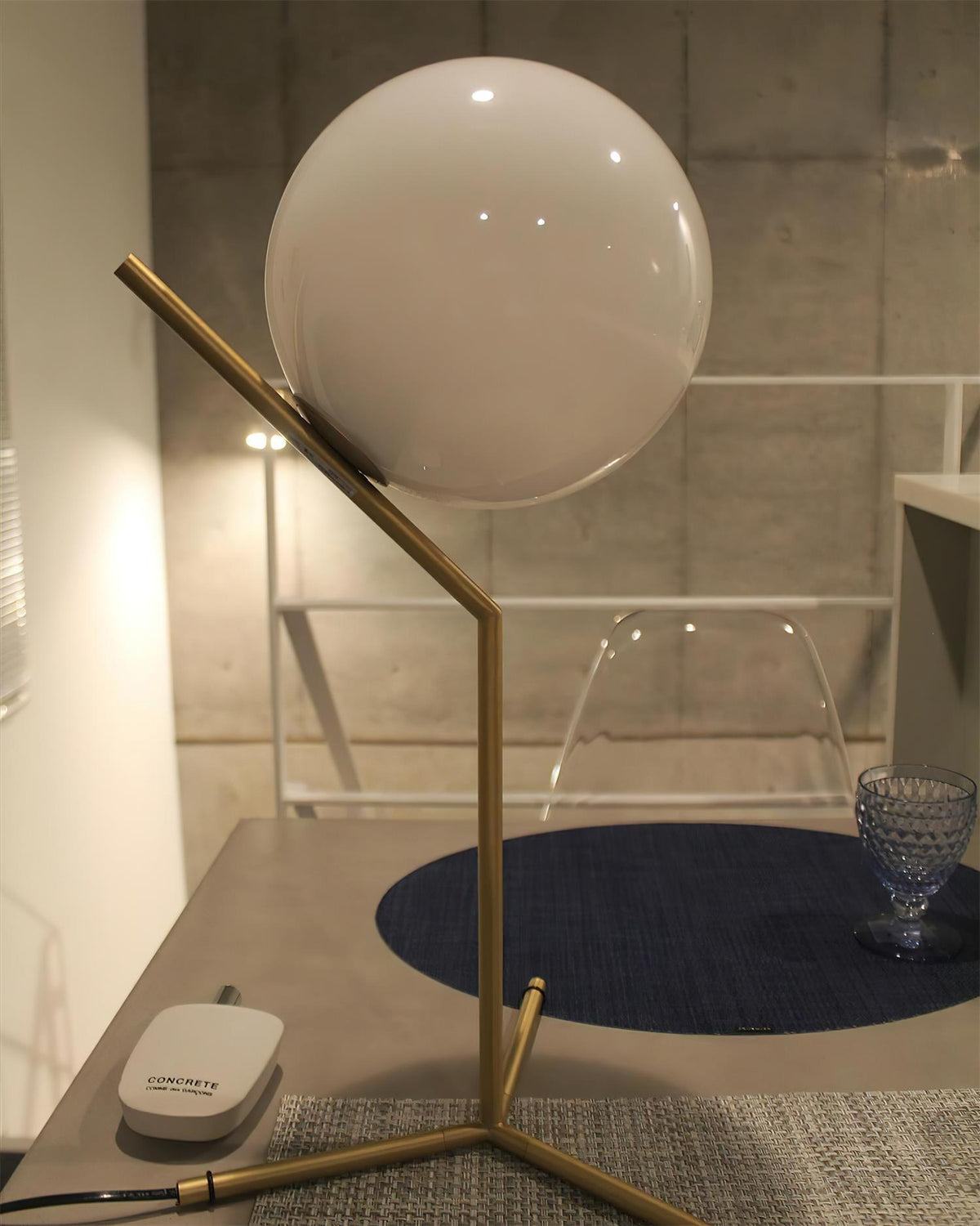 Velirelia Lampe de Table