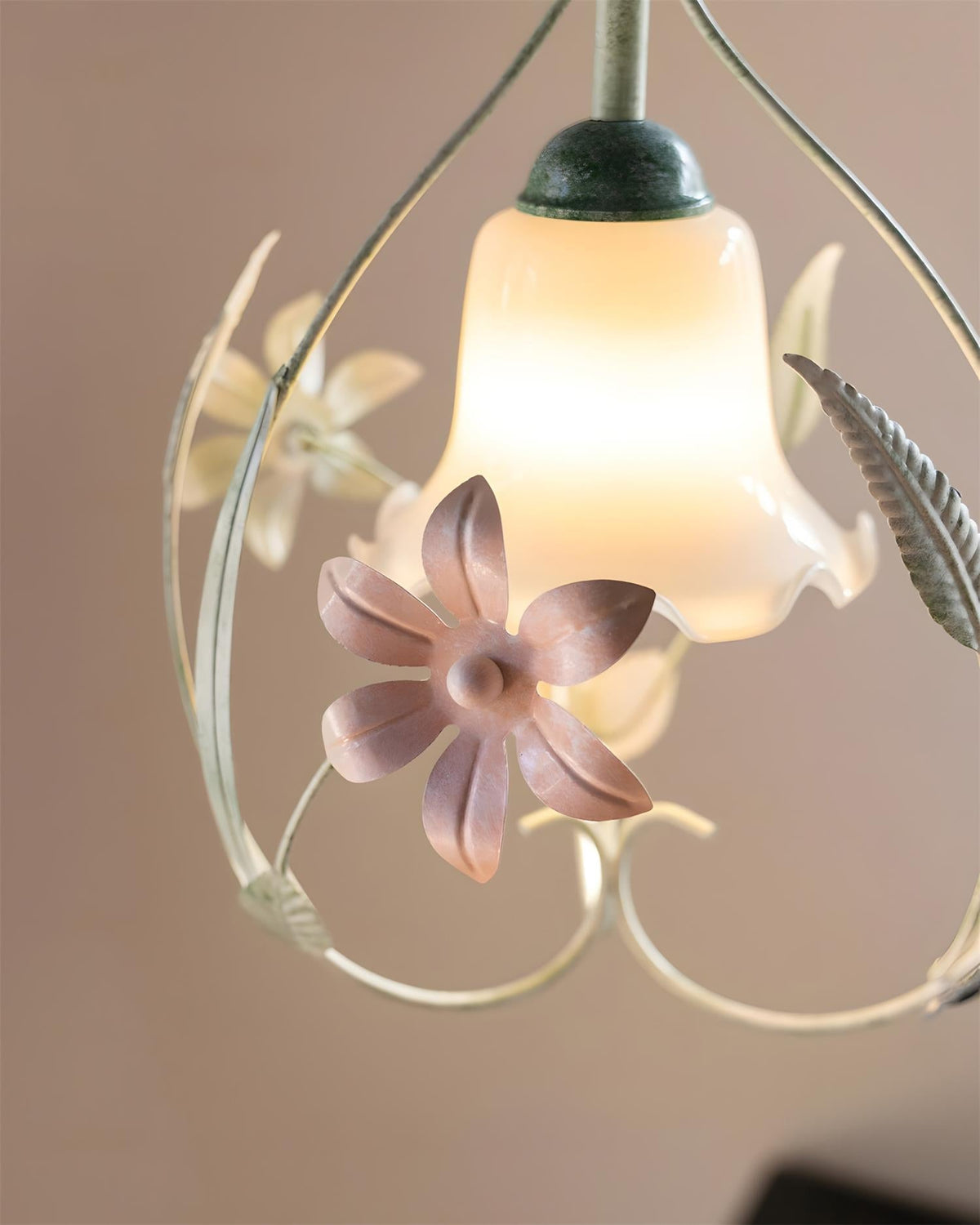 Liliana Suspension