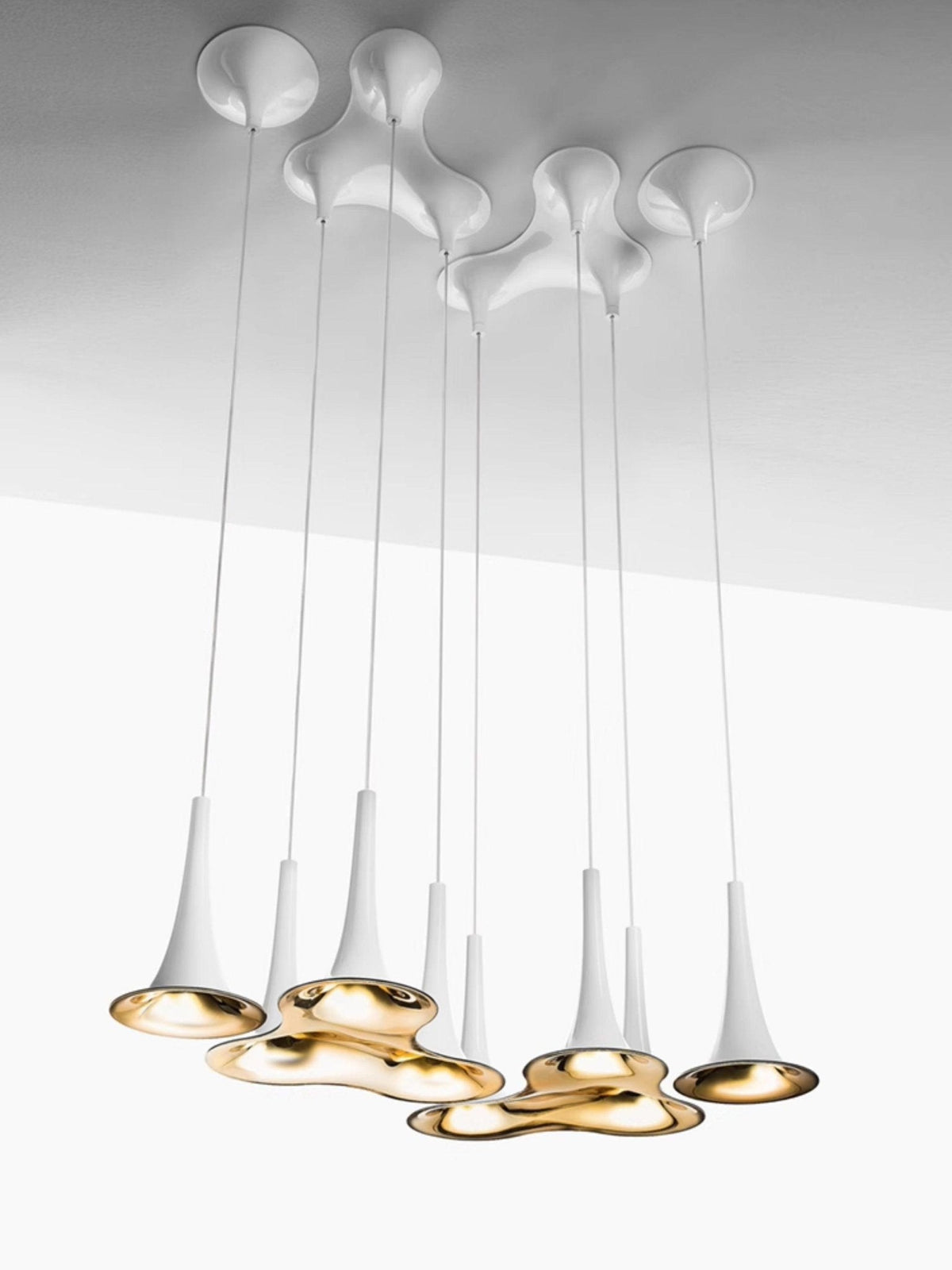 Iselessa Lampe suspendue en acrylique en forme de trompette contemporaine