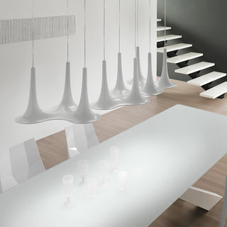 Solara Lampe suspendue en acrylique en forme de trompette contemporaine