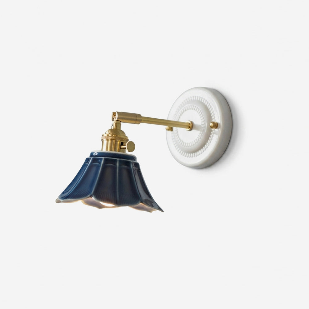 Navy Applique Murale
