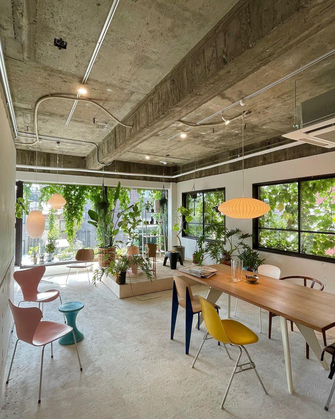 Alvaris White Modern Pendant Light-Neutral Decor