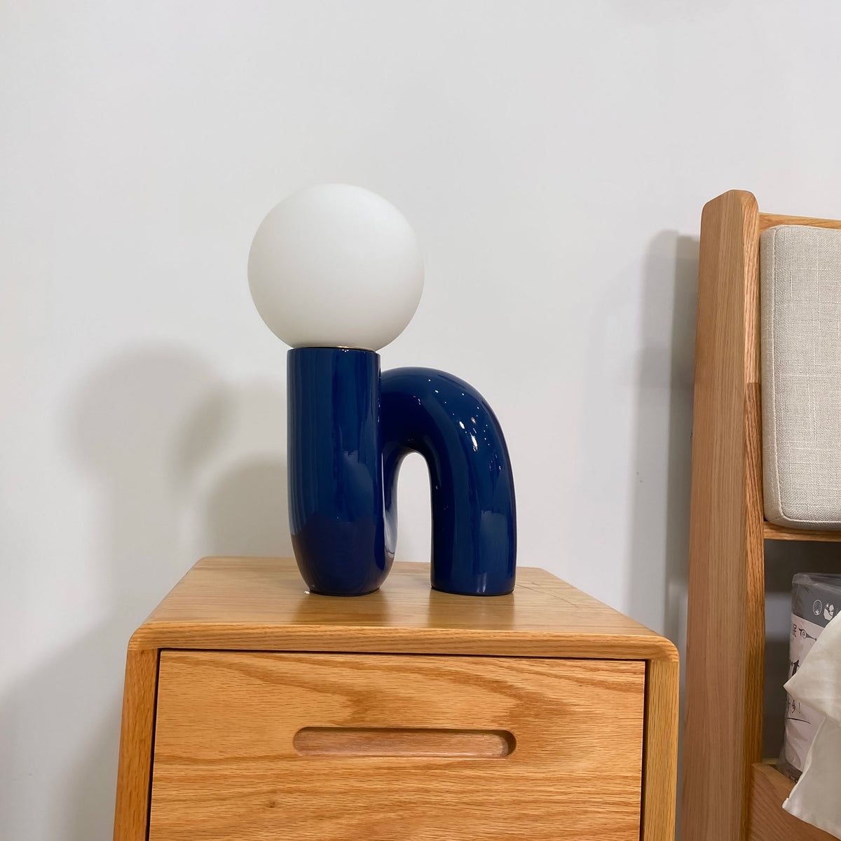 Soreeon Lampe de Table Forme N Ludique Tout Blanc