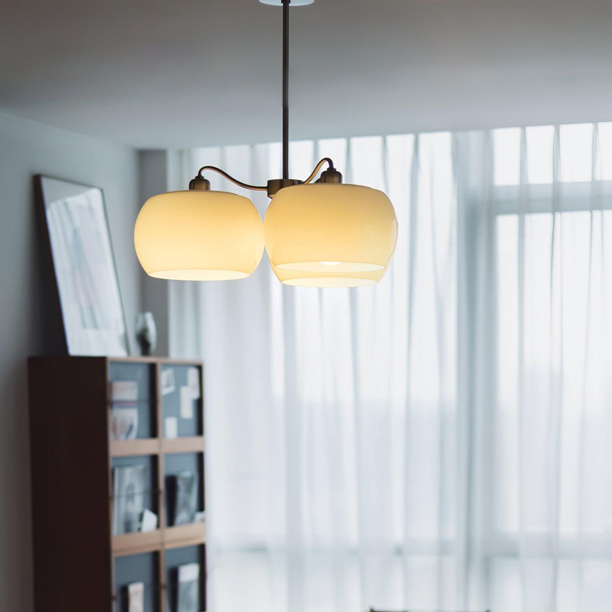 Orlaya Lustre White Glass Persimmon Shape