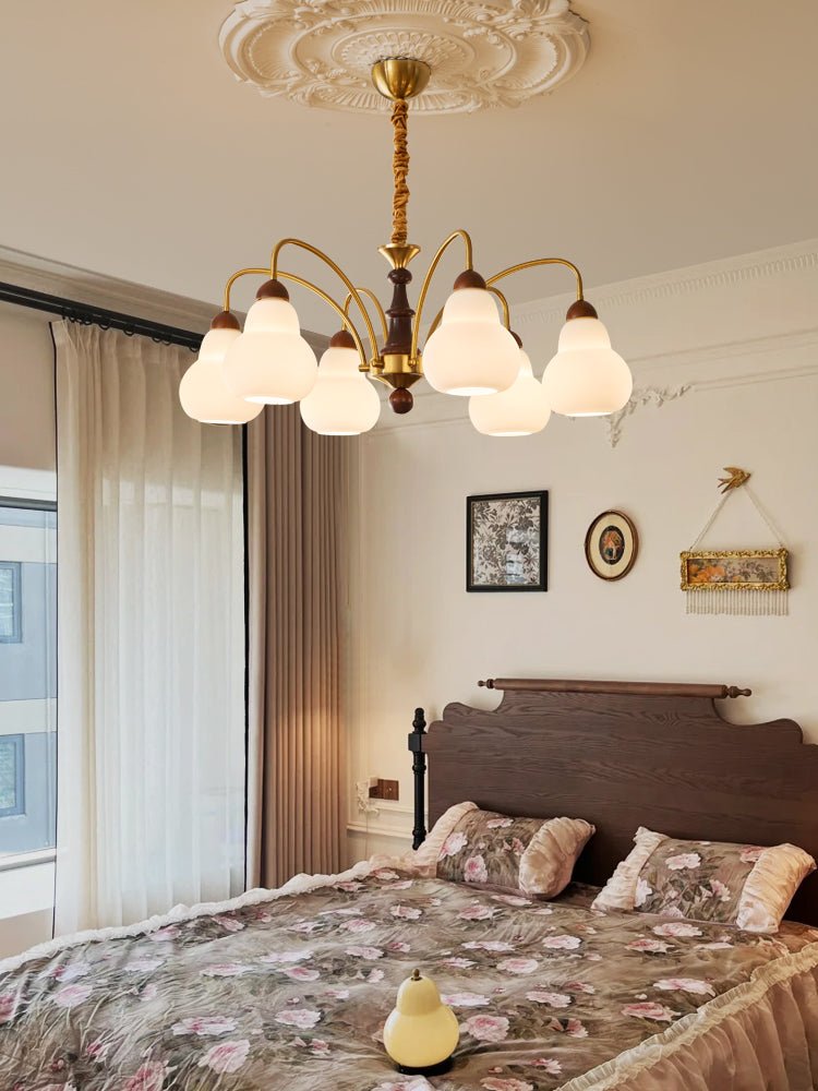 Novelle Lustre Vintage en Bois à L'Élégance Traditionnelle