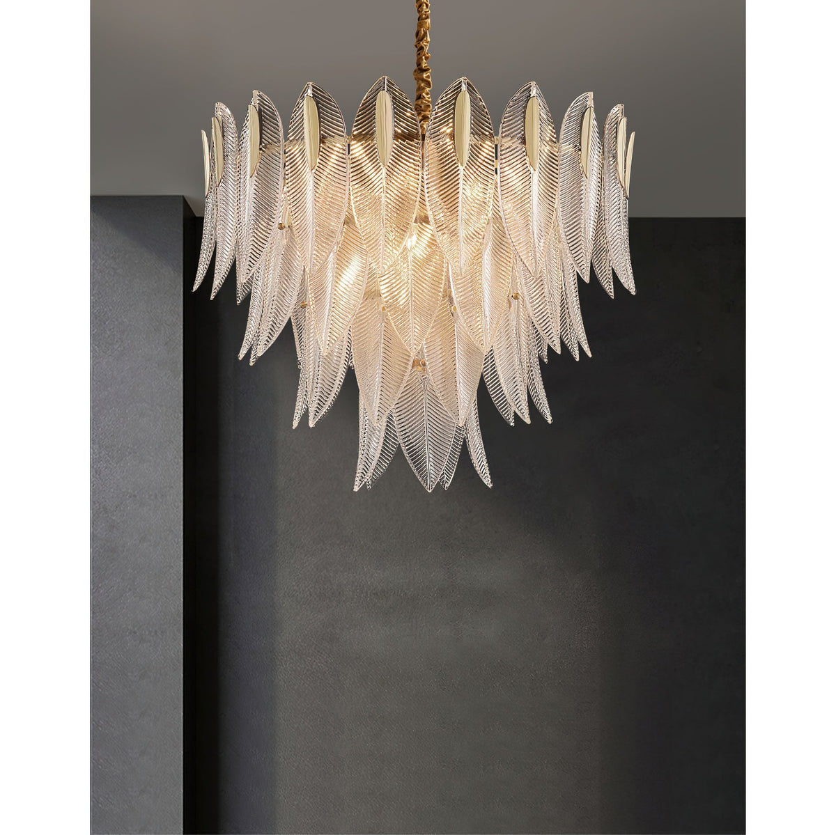 Ivthayra Lustre Postmoderne en Laiton et Verre de Luxe