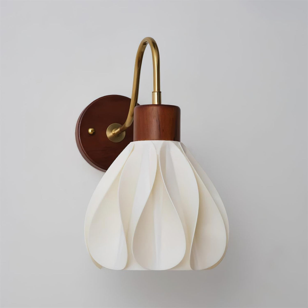 Pivona Glass Wall Lamp-Neutral Decor