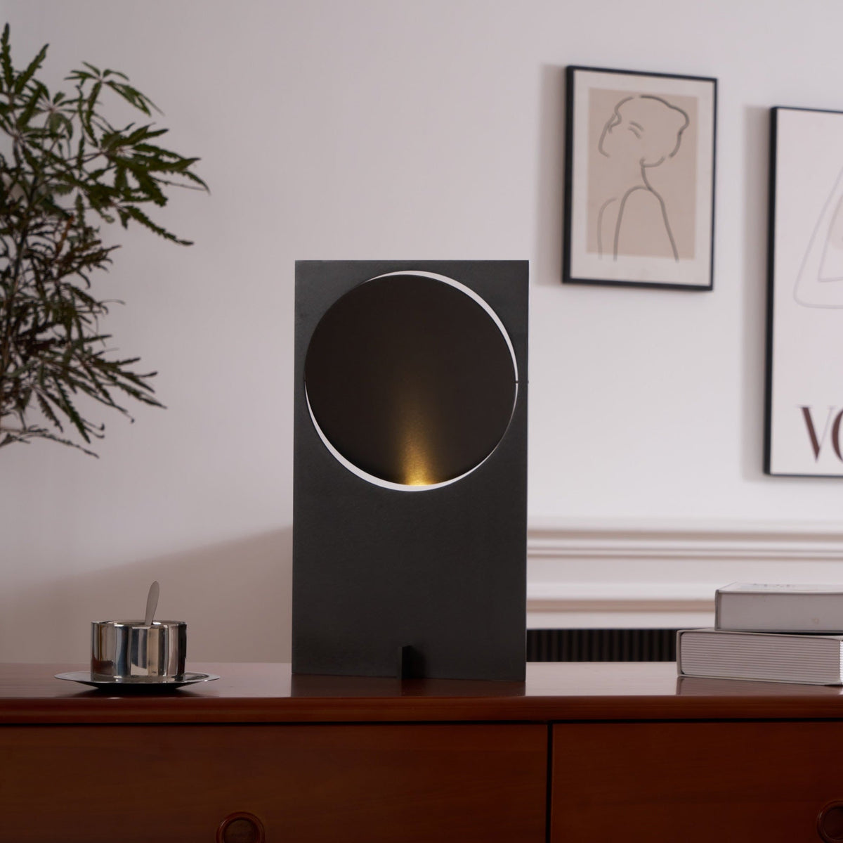 Sixor Lampe de Table en Acier Futuriste