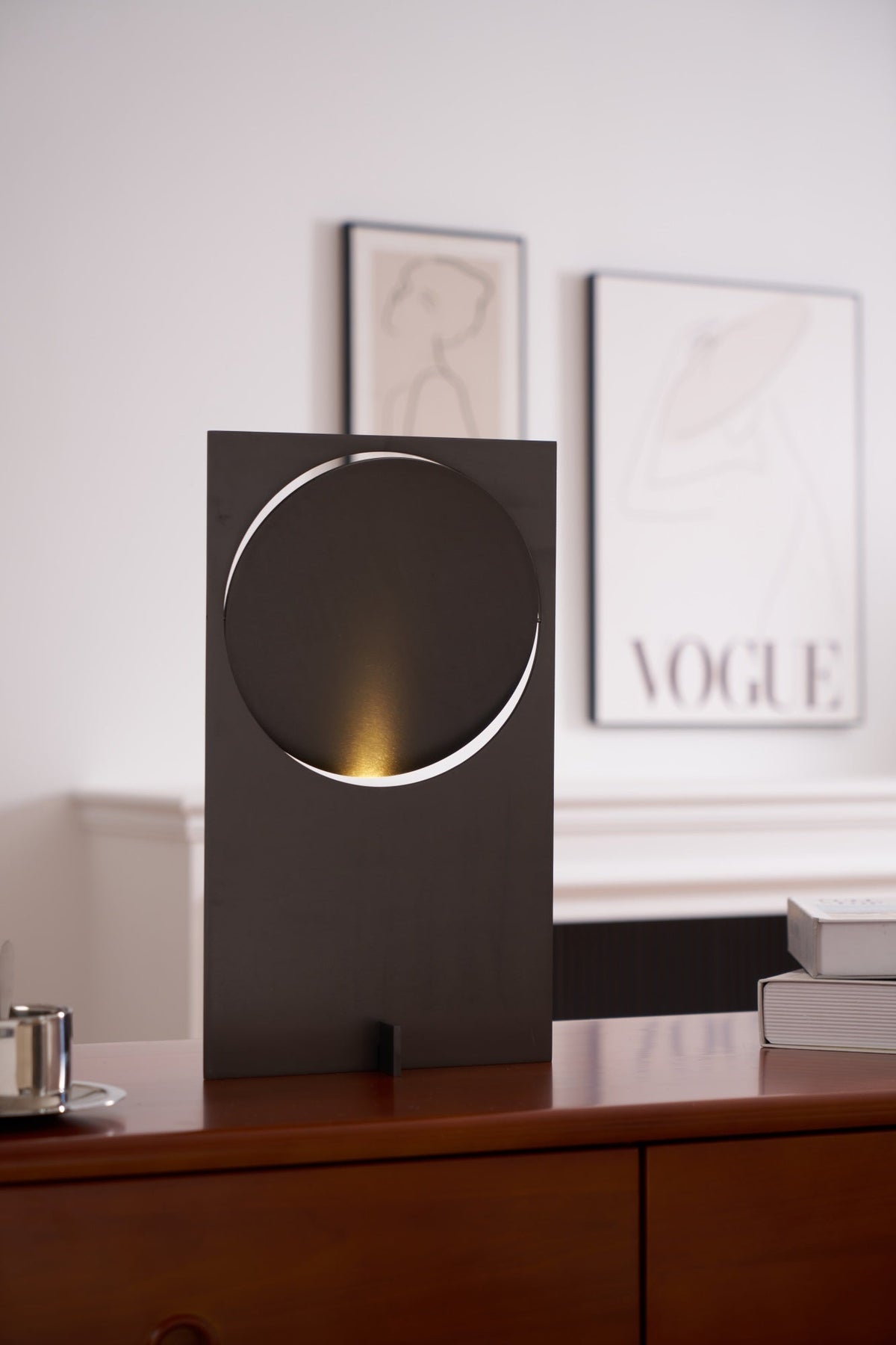 Sixor Lampe de Table en Acier Futuriste