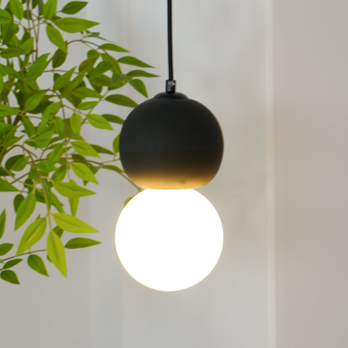 Solvicen Suspension Minimaliste en Ciment