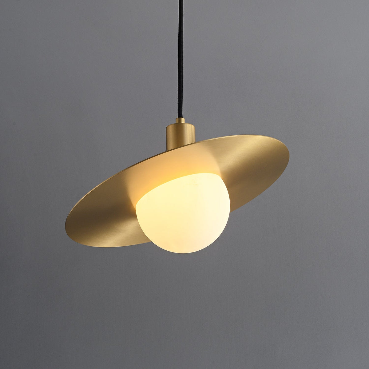 Orionis Lampe Suspendue en Verre et Laiton de Qualité Supérieure