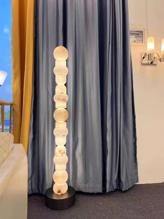 Spire Lampadaire Pagode
