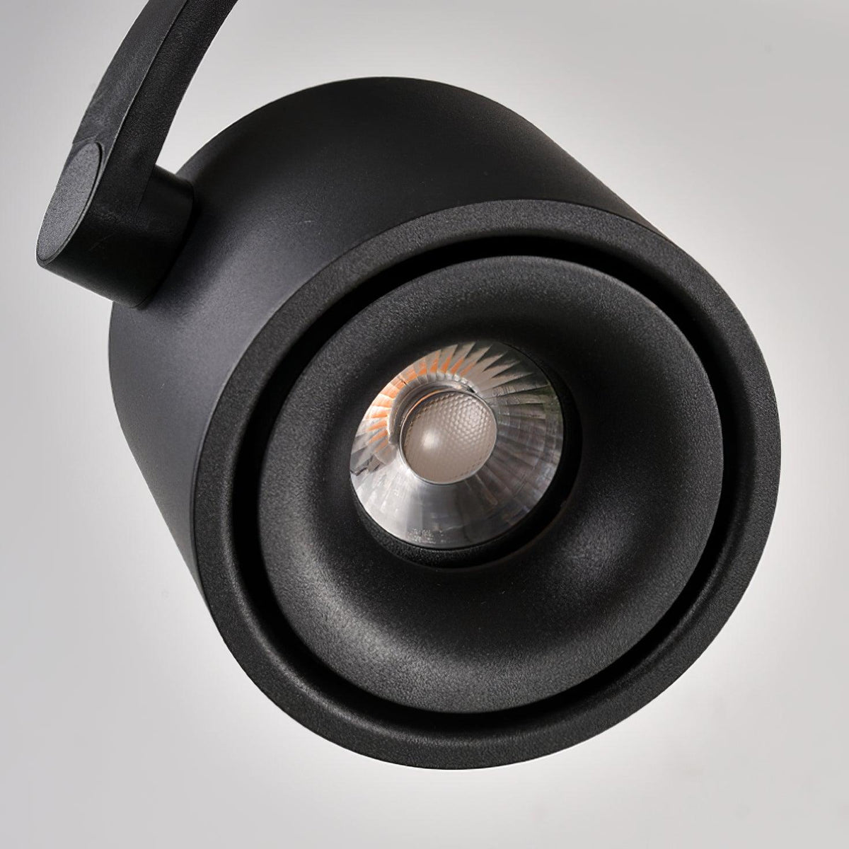 Focus Plafonnier en Aluminium Élégant