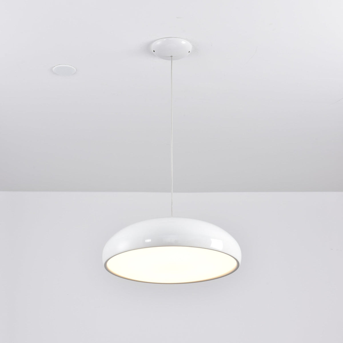 Calynda Suspension Minimaliste