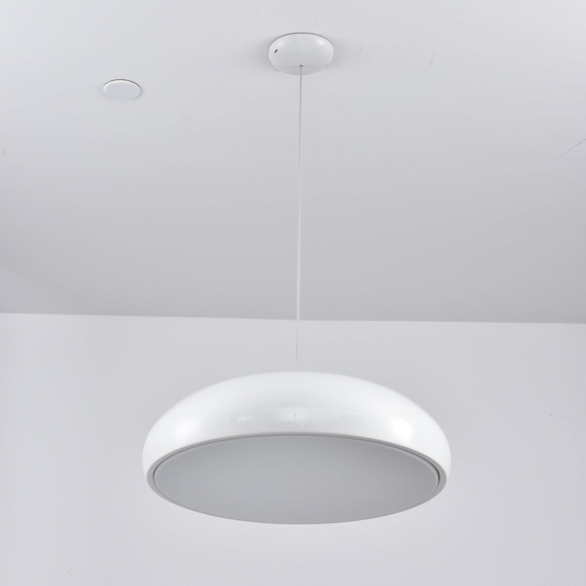 Calynda Suspension Minimaliste