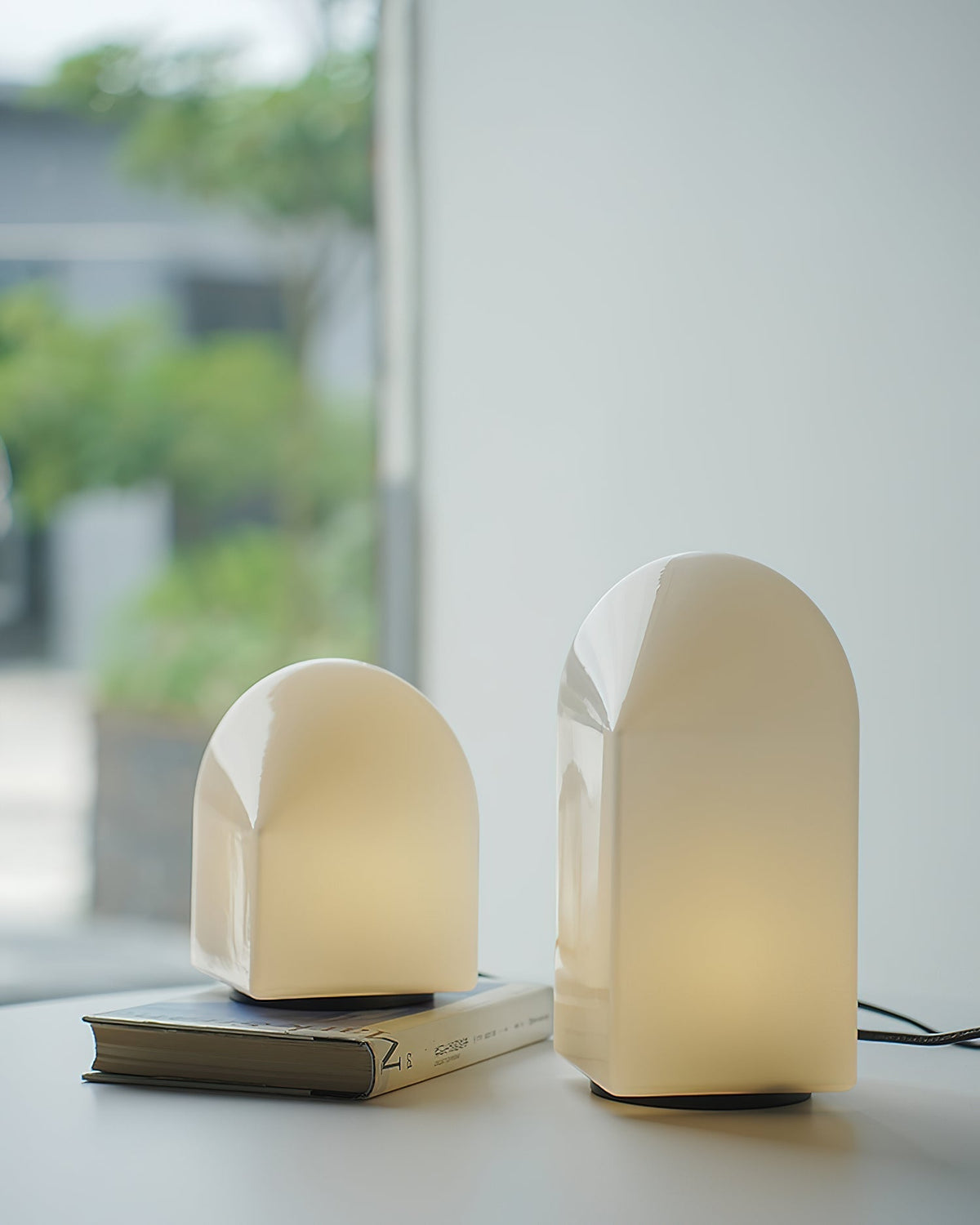 Avenuira Lampe de Table