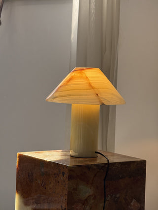 Pillar Lampe de Table en Pierre