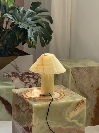 Pillar Lampe de Table en Pierre
