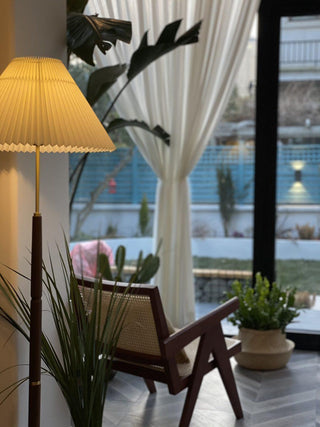 Syleina Lampadaire en Bois Massif Minimaliste