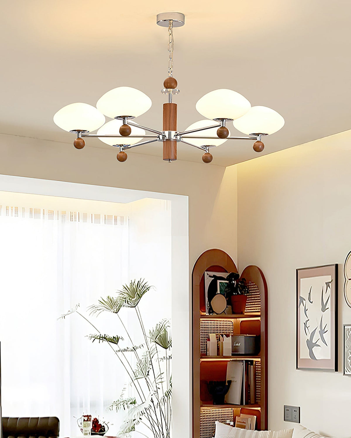 View from below of the 5-head Pointed Chandelier.