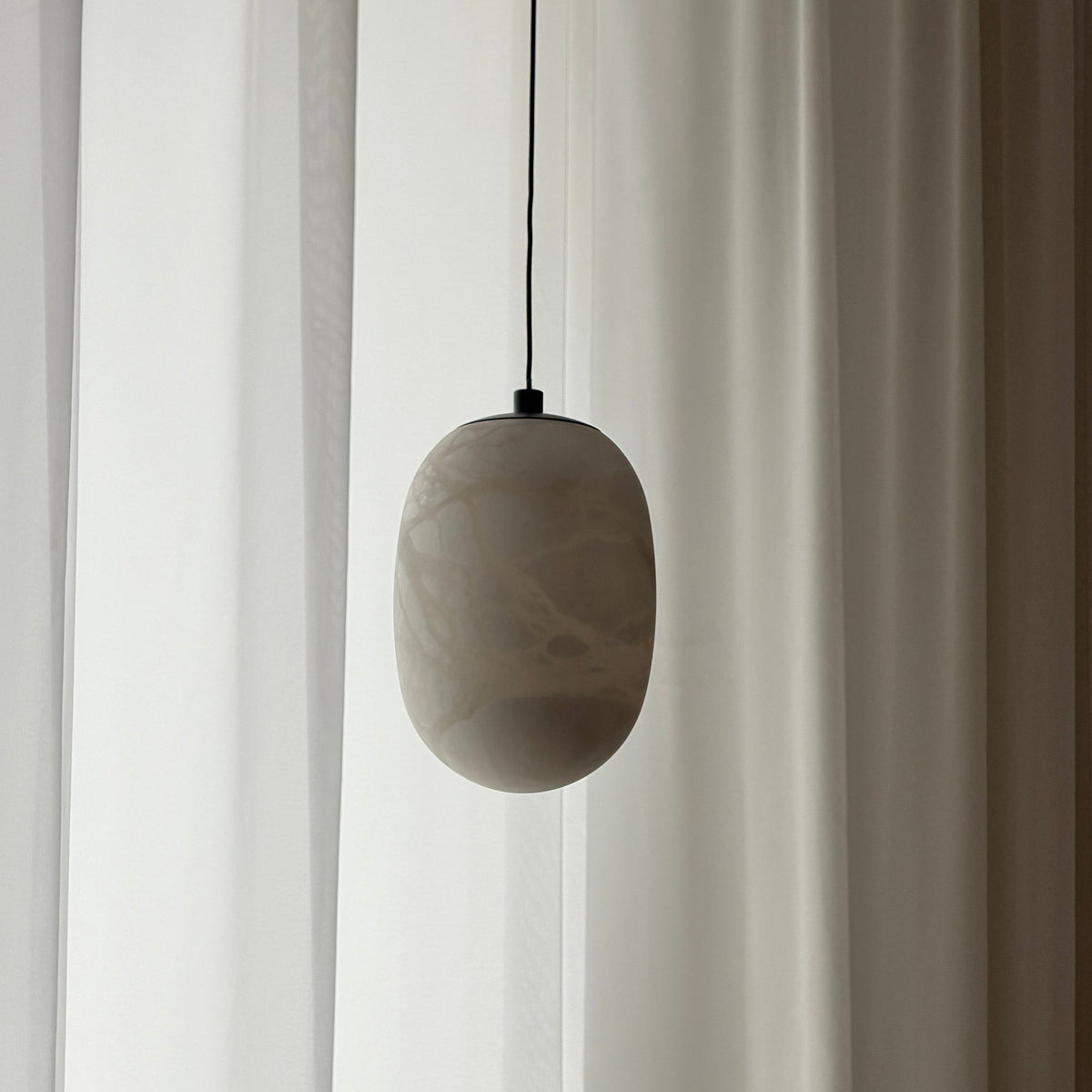 Eireenne Suspension en Albâtre