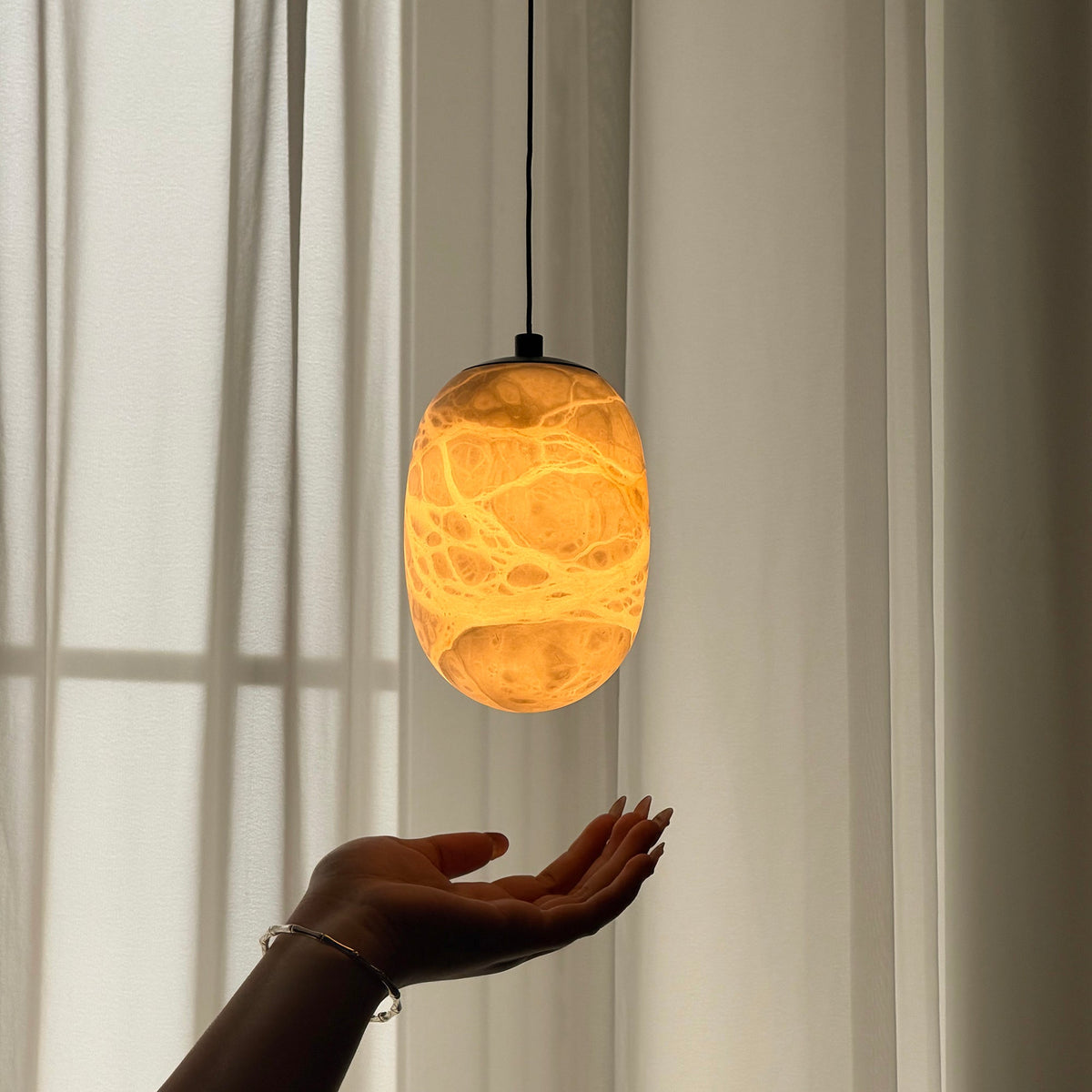 Eireenne Suspension en Albâtre