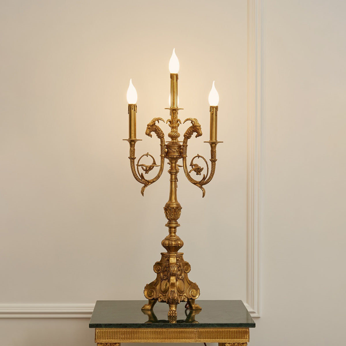Lumiia Lampe de table chandelier en laiton