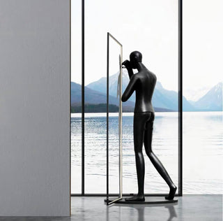 Onoryra Lampadaire Sculptural en Miroir Noir