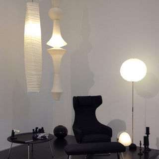 Faye Suspension Sculpturale Verticale en Papier