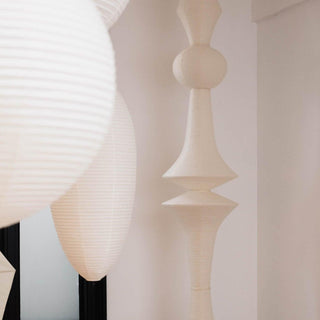 Faye Suspension Sculpturale Verticale en Papier