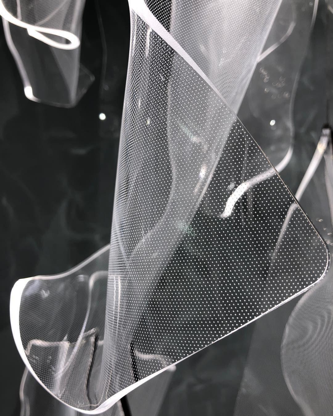 Lucora Lustre Acrylic LED Abstract Floating