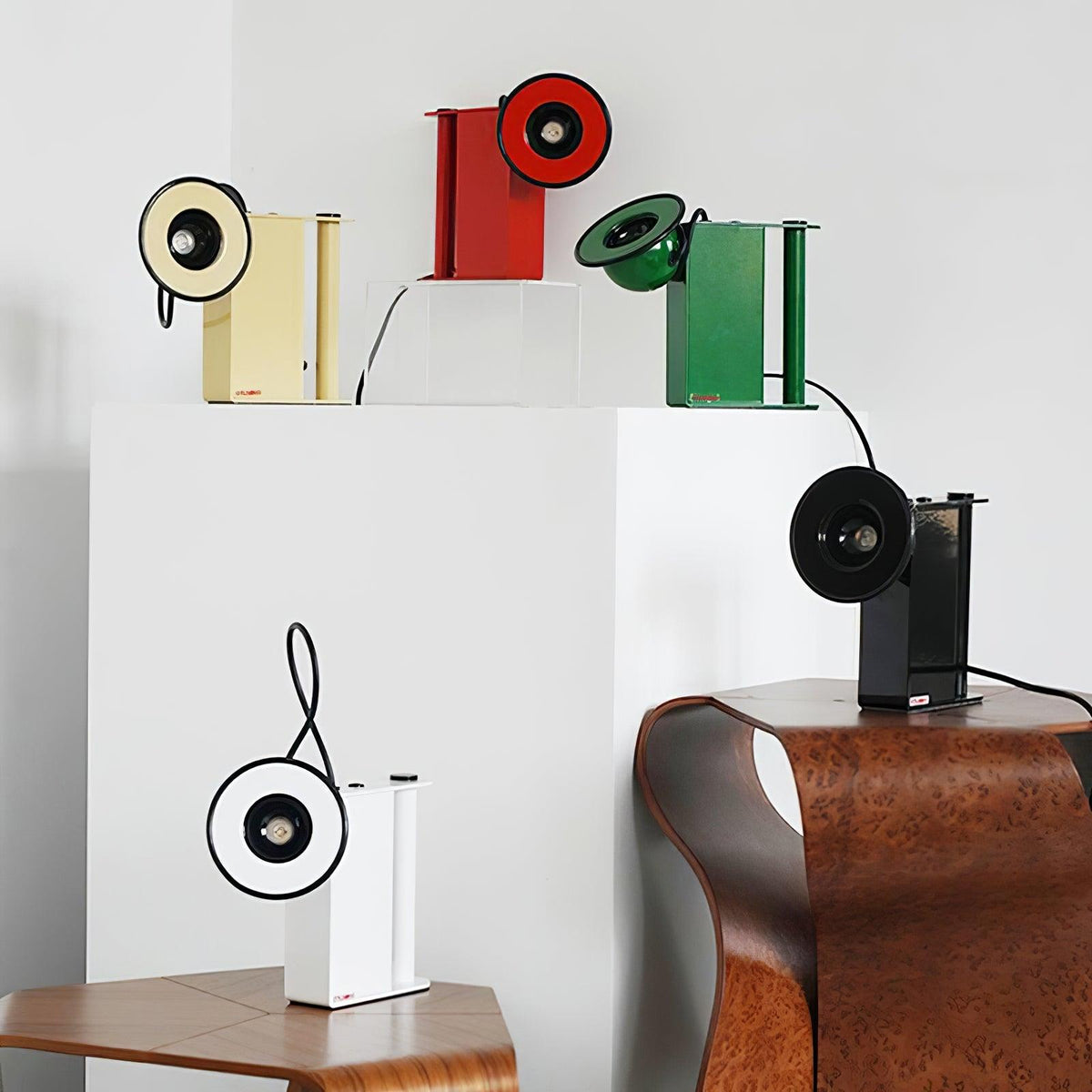 Clavon Lampe de Table Futuriste