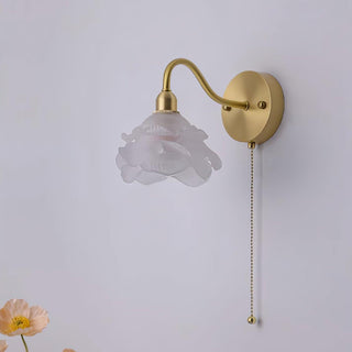 Cove Applique Murale Nordique en Laiton et Verre Rose