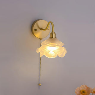 Cove Applique Murale Nordique en Laiton et Verre Rose