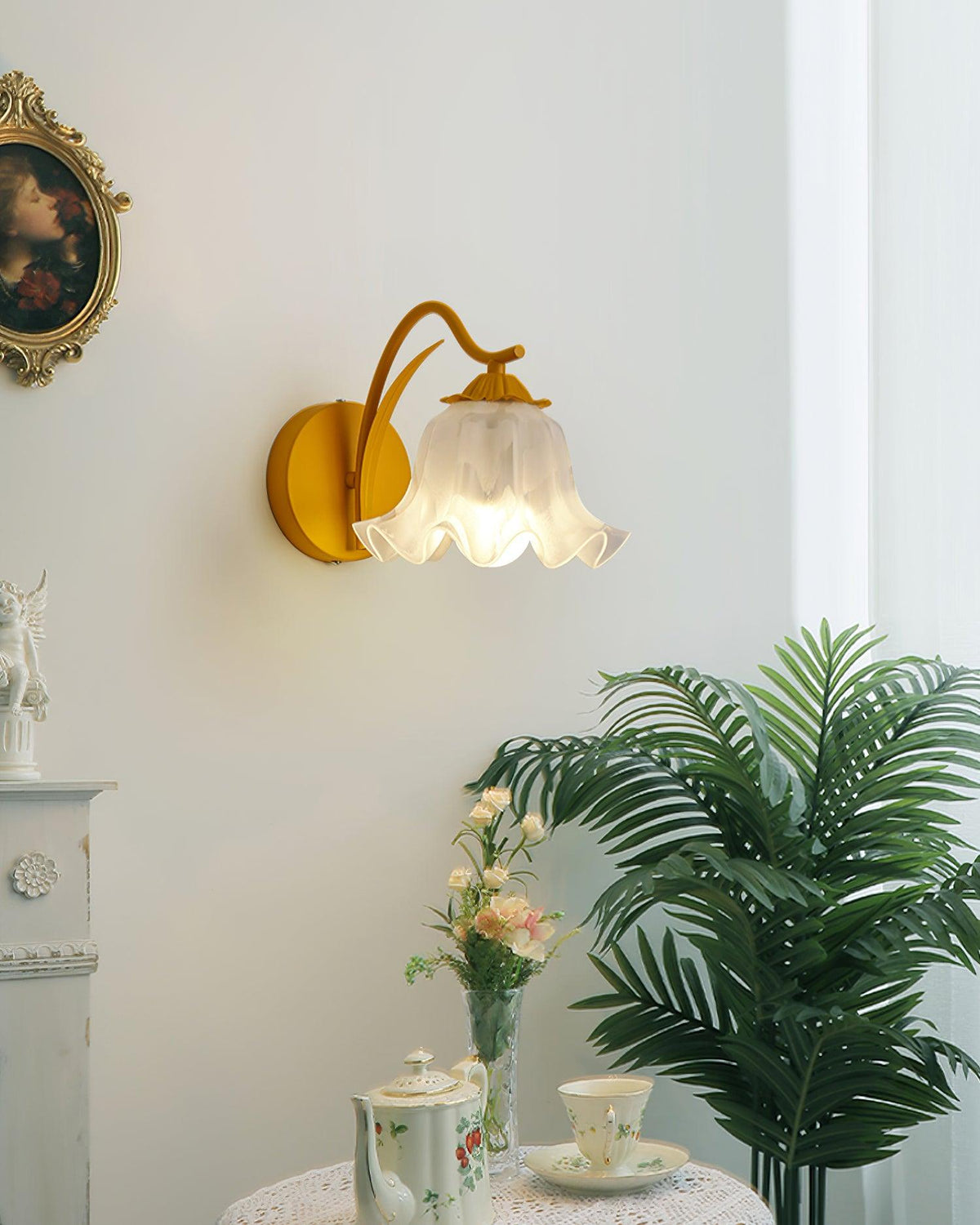 Lily Wall Lamp Botanical Whimsy Green Stem-Neutral Decor