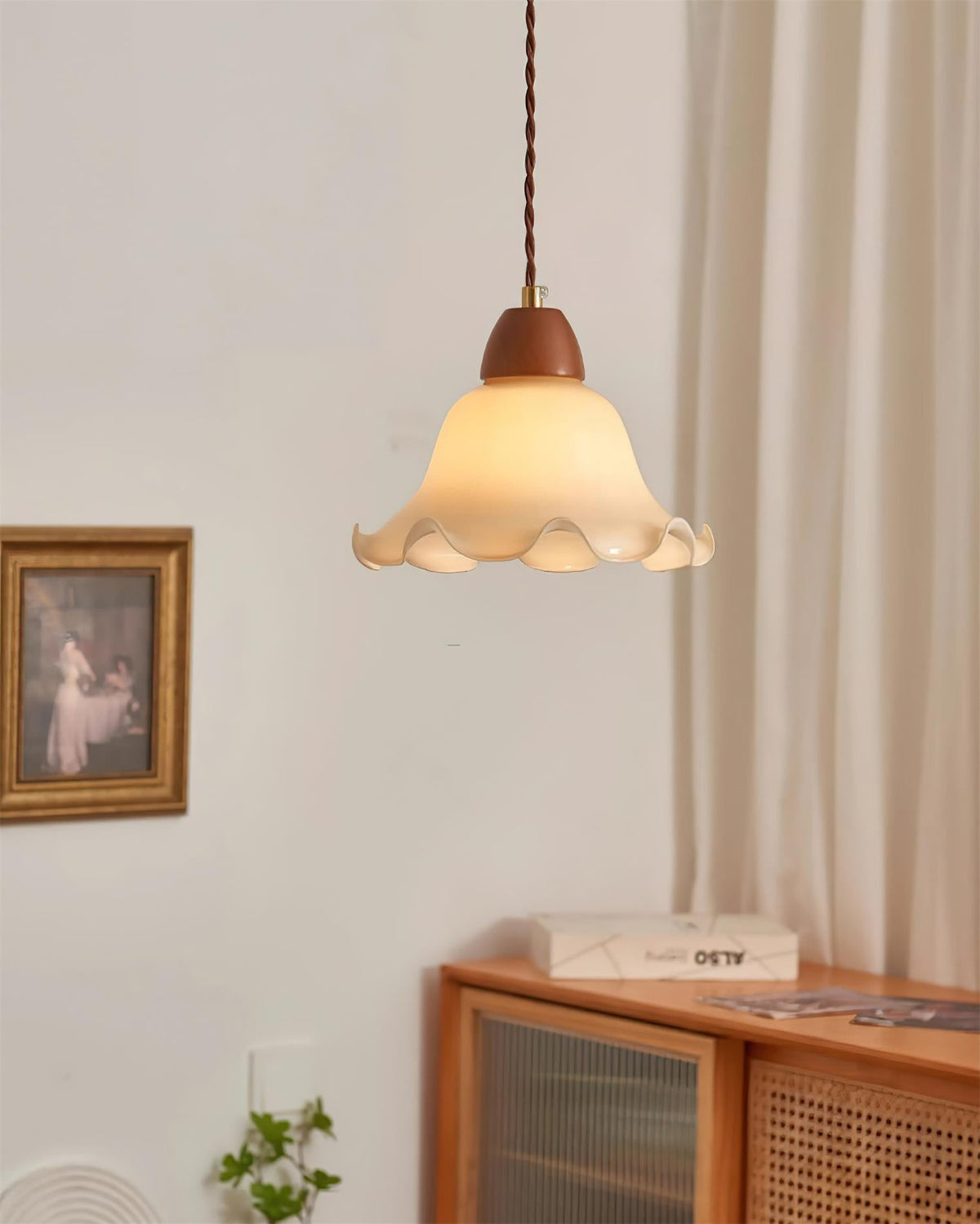 Glyna Wavy Glass Pendant Light-Neutral Decor