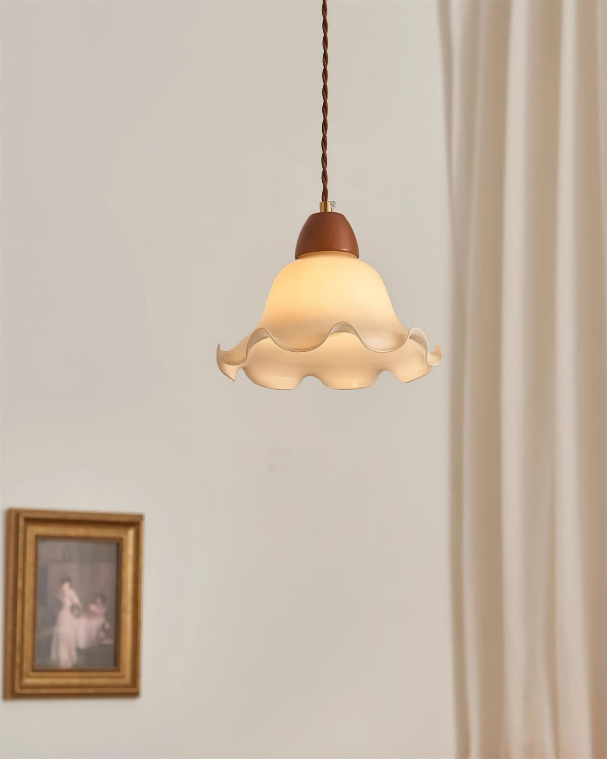 Glyna Wavy Glass Pendant Light-Neutral Decor