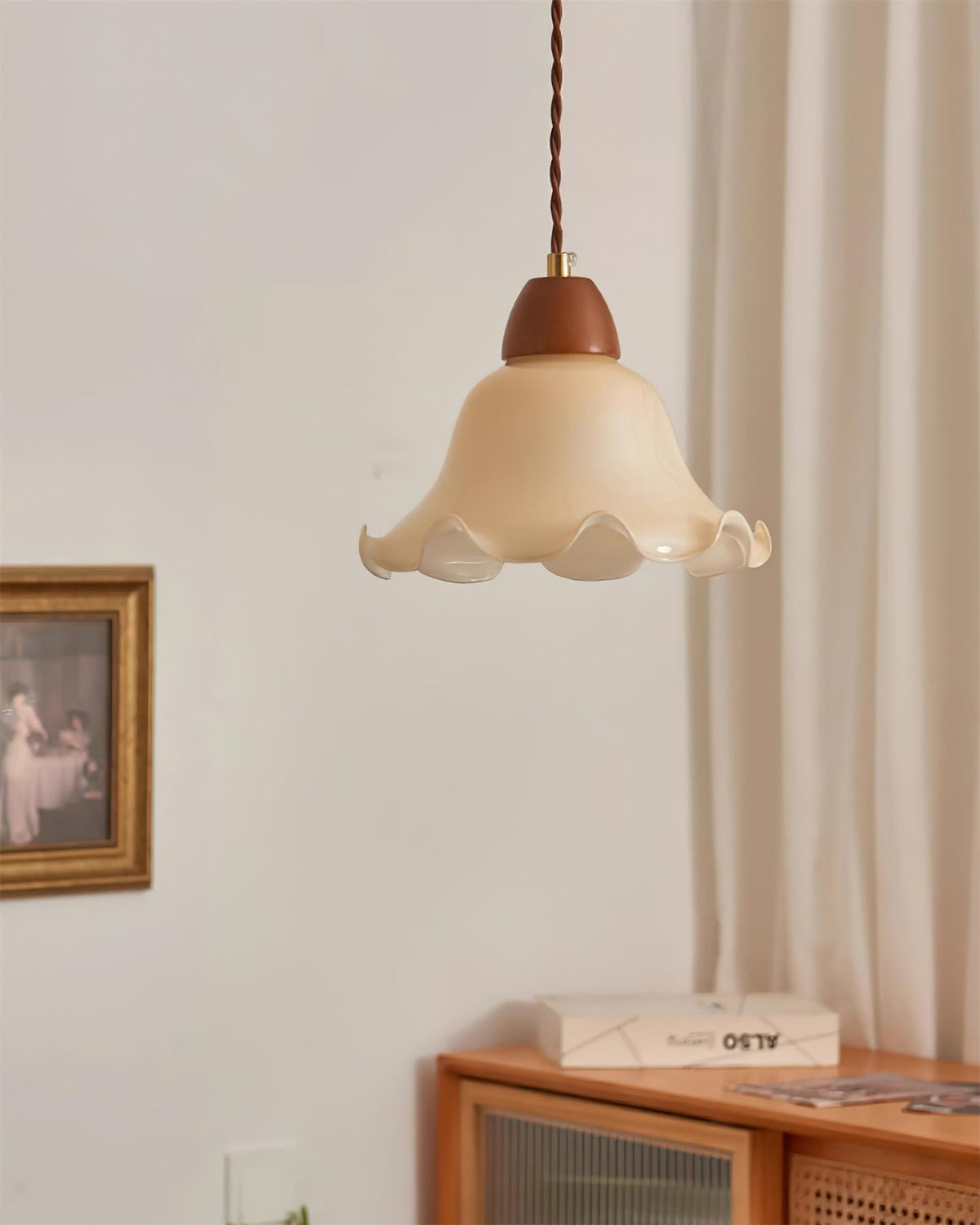 Glyna Wavy Glass Pendant Light-Neutral Decor