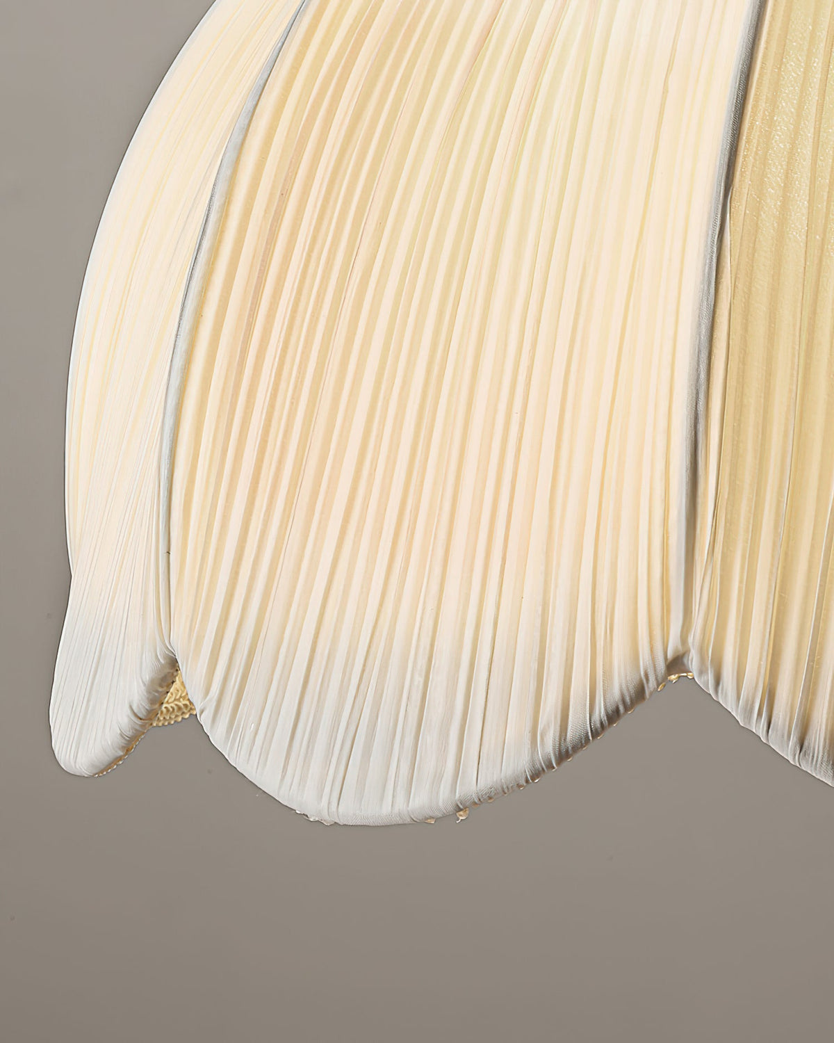 Oreliena Suspension