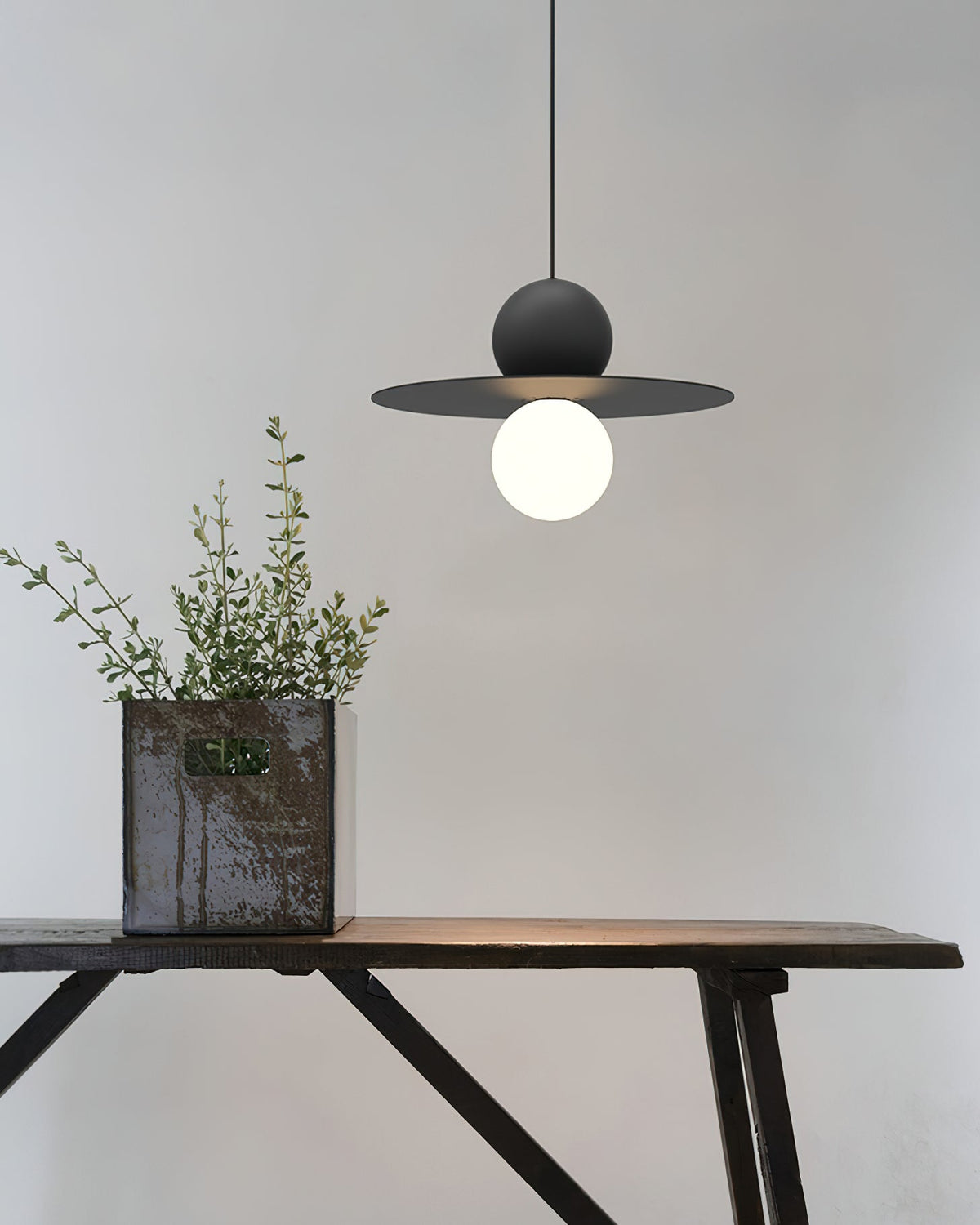 Sky Hat Pendant Light-Neutral Decor