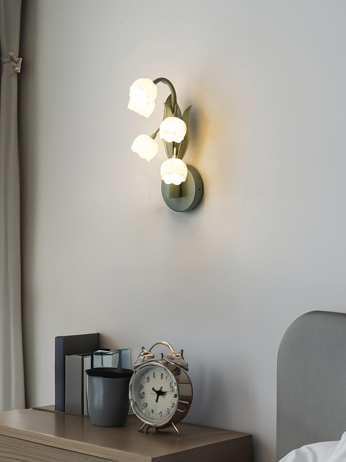 Lily Wall Lamp-Neutral Decor