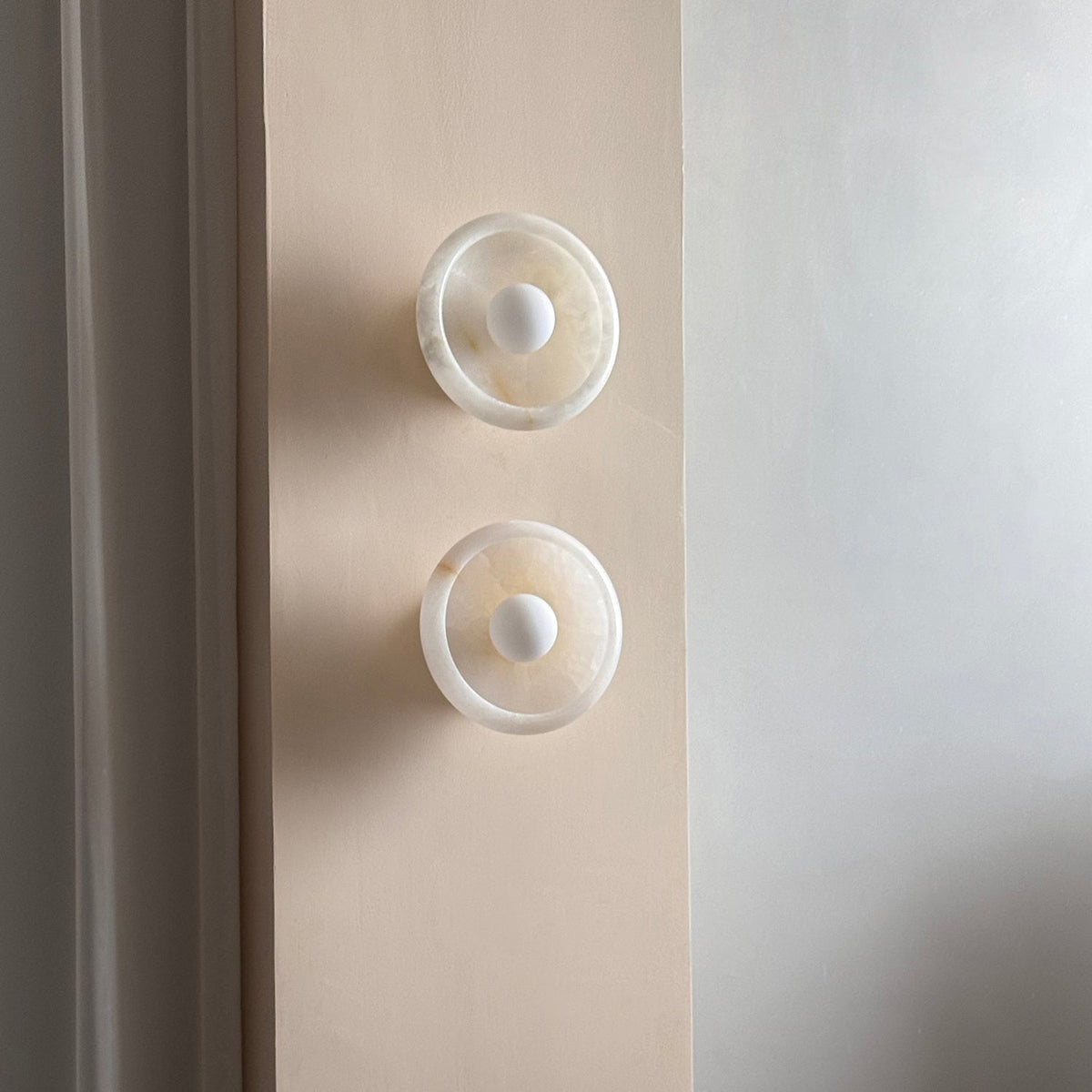 Onvix Natural Onyx Wall Light-Neutral Decor